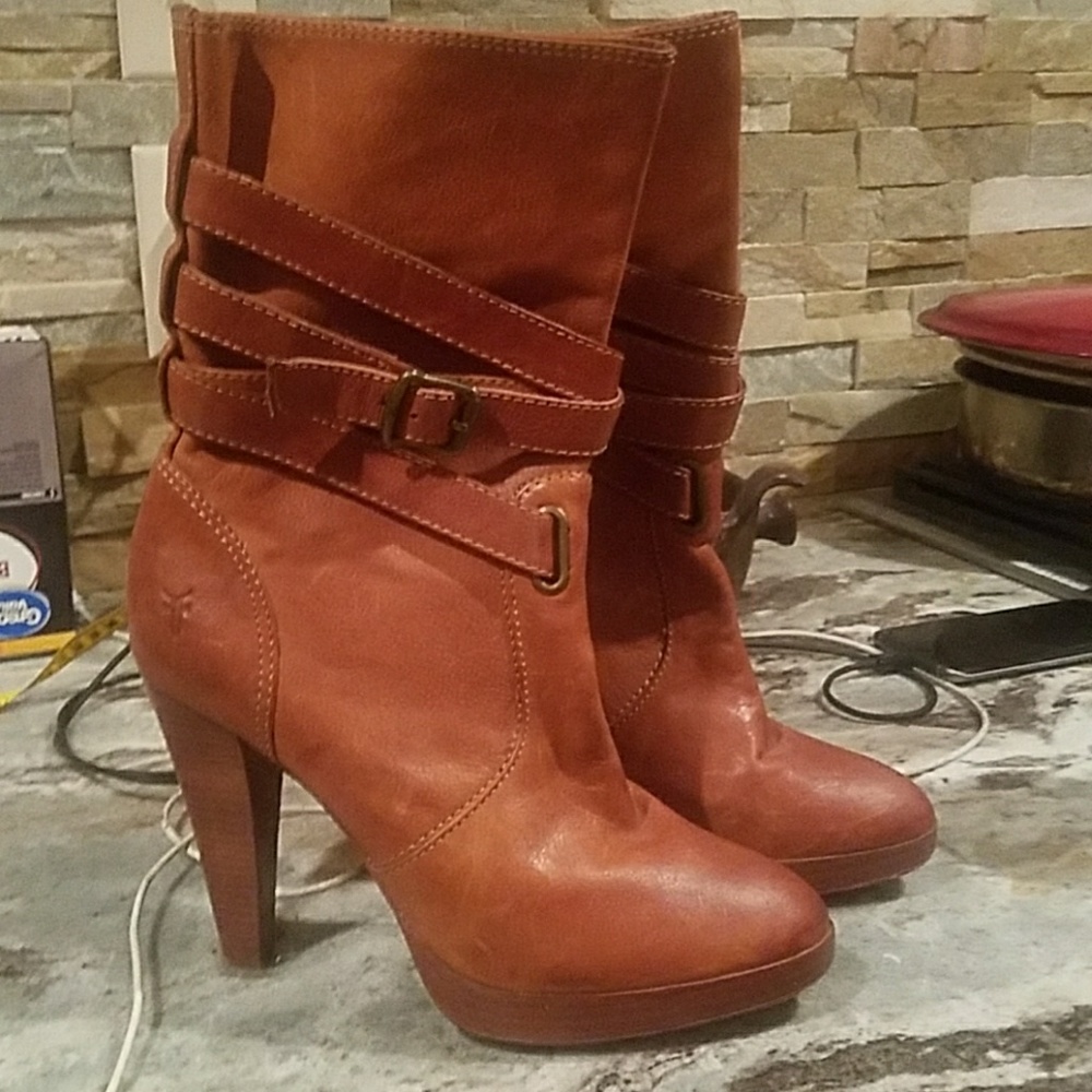 Frye Harlow Boot